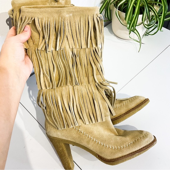 08. MICHAEL KORS Tan Leather Suede Fringe Boots…unfortunately too big for me! - Picture 3 of 3